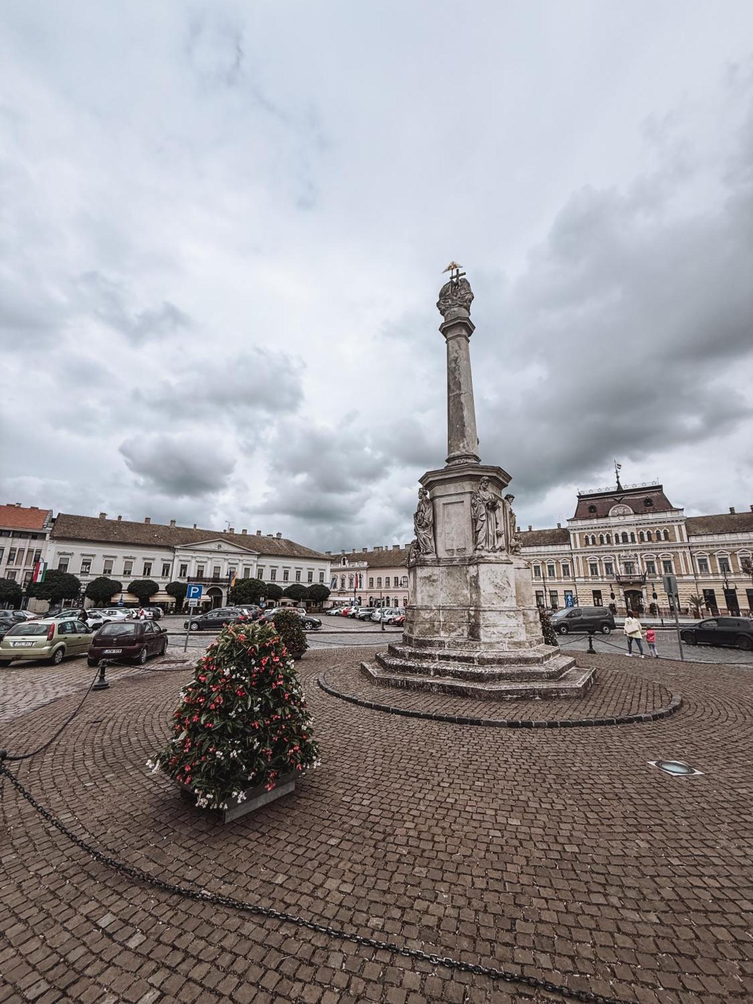 Sobri Halászcsárda és Panzió Baja Exterior foto